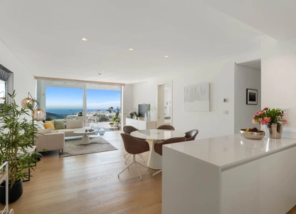 LUJOSO APARTAMENTO DE 2 DORMITORIOS CON IMPRESIONANTES VISTAS AL MAR EN OJÉN