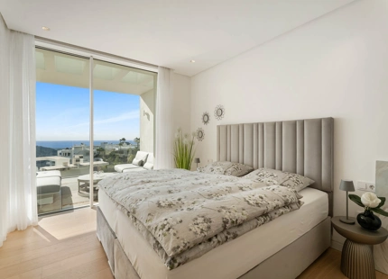 LUJOSO APARTAMENTO DE 2 DORMITORIOS CON IMPRESIONANTES VISTAS AL MAR EN OJÉN