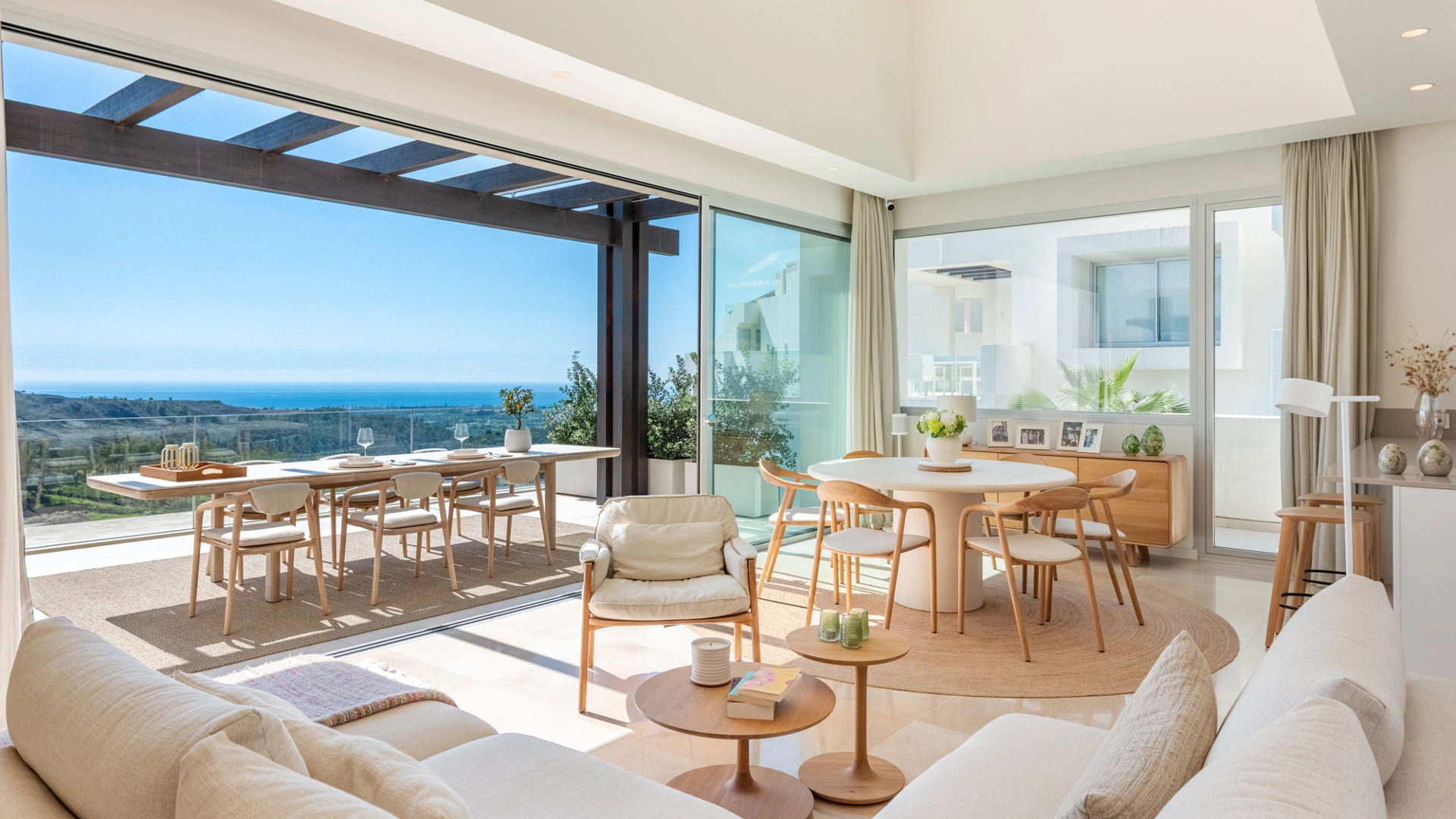 Ático en venta en Marbella Club Hills, Benahavis