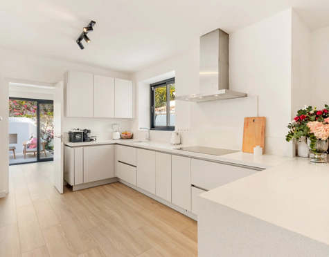 Villa Pareada en venta en Sierra Blanca, Marbella Golden Mile