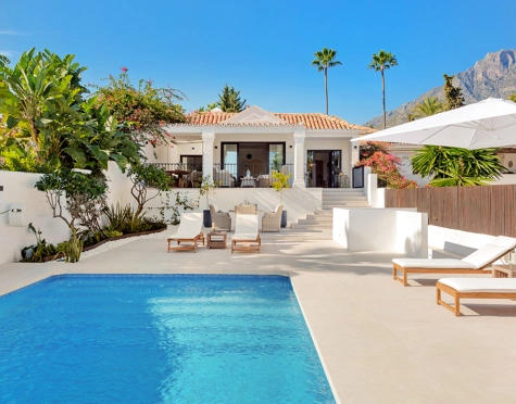 Villa Pareada en venta en Sierra Blanca, Marbella Golden Mile