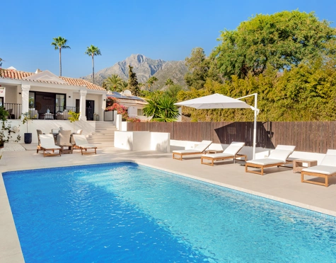 Villa Pareada en venta en Sierra Blanca, Marbella Golden Mile