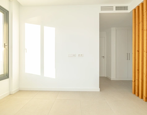 NEWLY BUILT SEMI-DETACHED TOWNHOUSE NEXT TO GOLF COURSE IN ESTEPONA