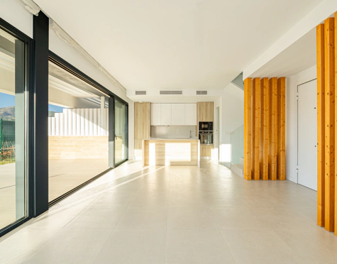 NEWLY BUILT SEMI-DETACHED TOWNHOUSE NEXT TO GOLF COURSE IN ESTEPONA