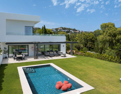 Villa en venta en Fuente del Espanto, Benahavis