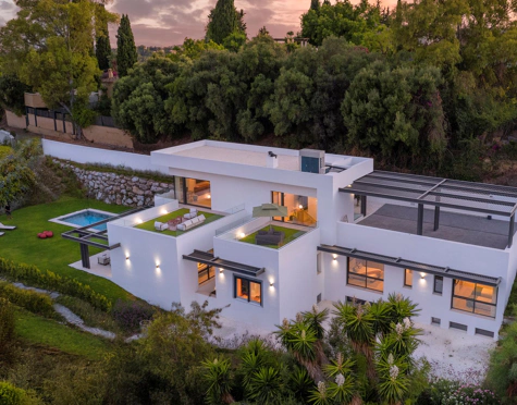 Villa en venta en Fuente del Espanto, Benahavis