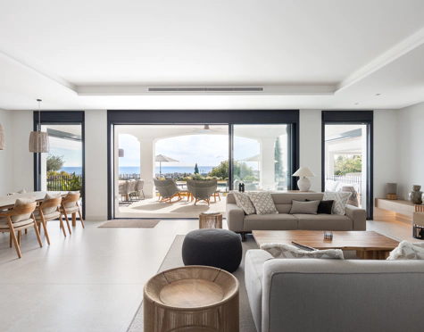 Villa for sale in Los Flamingos, Benahavis