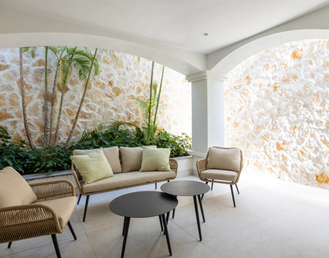 Villa for sale in Los Flamingos, Benahavis