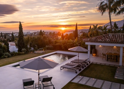 VILLA EXCEPCIONAL DE 4 DORMITORIOS CON IMPRESIONANTES VISTAS AL MAR EN BENAHAVÍS