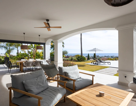 Villa for sale in Los Flamingos, Benahavis