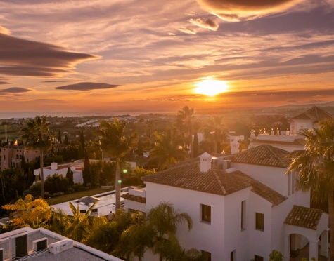 Villa for sale in Los Flamingos, Benahavis