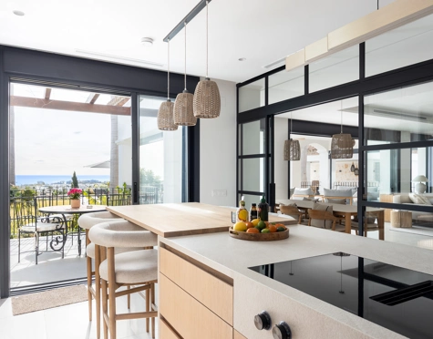Villa for sale in Los Flamingos, Benahavis