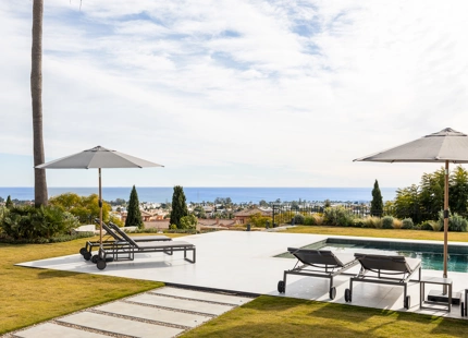 VILLA EXCEPCIONAL DE 4 DORMITORIOS CON IMPRESIONANTES VISTAS AL MAR EN BENAHAVÍS