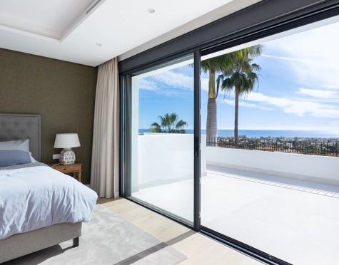 Villa for sale in Los Flamingos, Benahavis