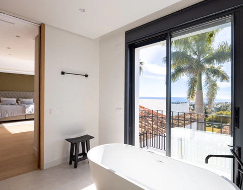 Villa for sale in Los Flamingos, Benahavis