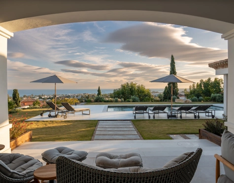 Villa for sale in Los Flamingos, Benahavis