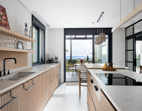 Villa for sale in Los Flamingos, Benahavis
