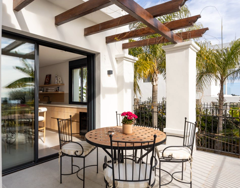 Villa for sale in Los Flamingos, Benahavis