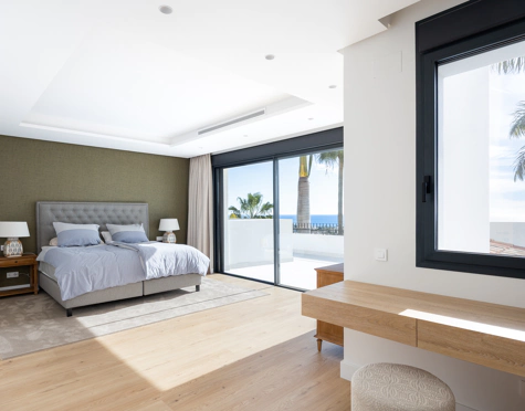 Villa for sale in Los Flamingos, Benahavis