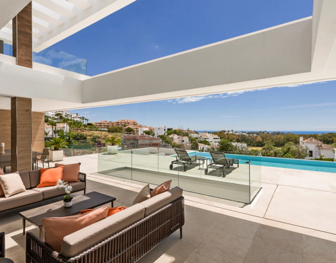 Villa en venta en La Alqueria, Benahavis