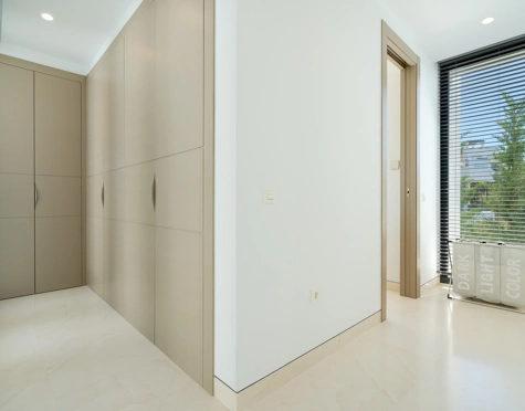 Villa en venta en La Alqueria, Benahavis