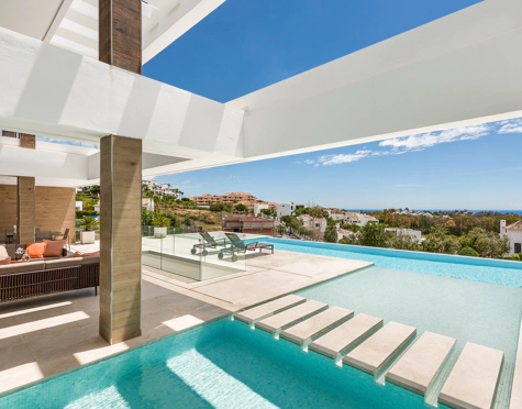 Villa en venta en La Alqueria, Benahavis