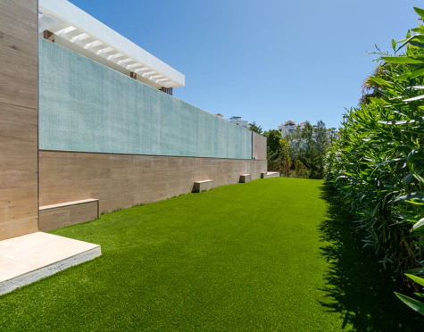 Villa en venta en La Alqueria, Benahavis