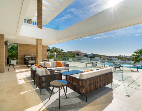 Villa en venta en La Alqueria, Benahavis