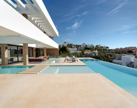 Villa en venta en La Alqueria, Benahavis