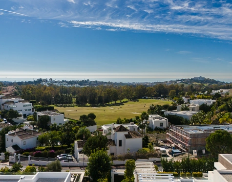 Villa en venta en La Alqueria, Benahavis