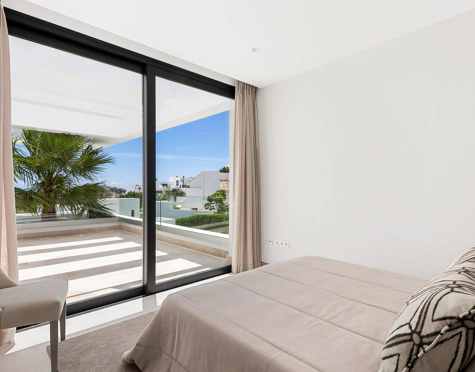 Villa en venta en La Alqueria, Benahavis