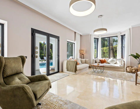 Villa for sale in Paraiso Alto, Benahavis