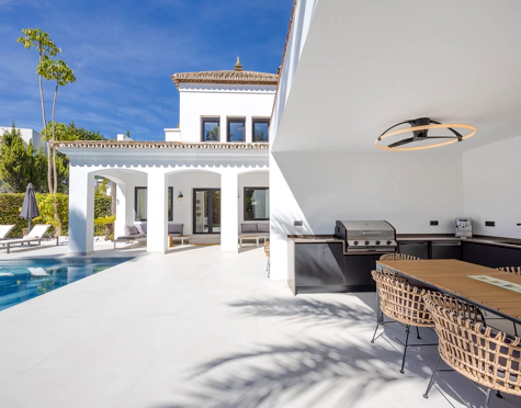 Villa for sale in Paraiso Alto, Benahavis