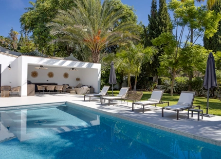 ELEGANTE VILLA DE LUJO CON EXCEPCIONAL VIDA AL AIRE LIBRE EN EL PARAÍSO ALTO, BENAHAVÍS
