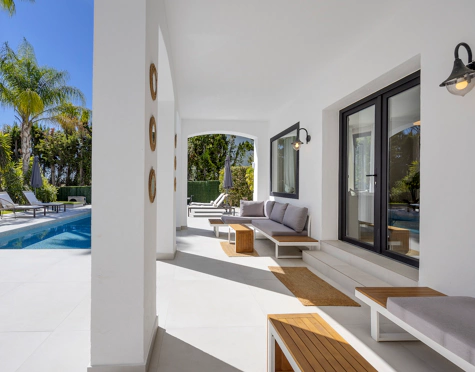 Villa for sale in Paraiso Alto, Benahavis