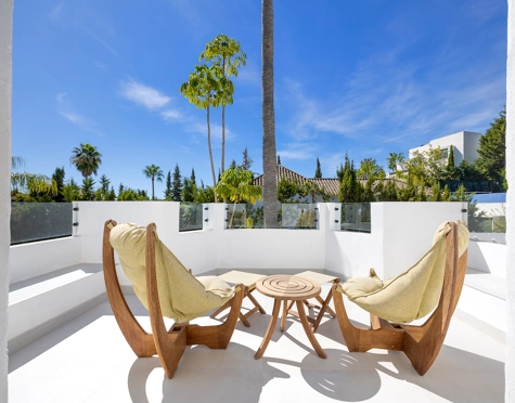 Villa for sale in Paraiso Alto, Benahavis