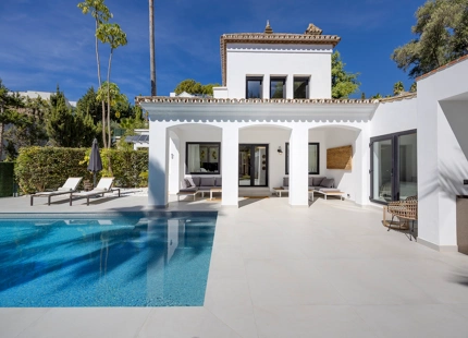 ELEGANTE VILLA DE LUJO CON EXCEPCIONAL VIDA AL AIRE LIBRE EN EL PARAÍSO ALTO, BENAHAVÍS
