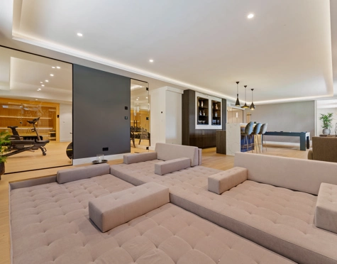 Villa for sale in Nueva Andalucia, Marbella