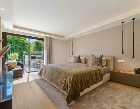 Villa for sale in Nueva Andalucia, Marbella