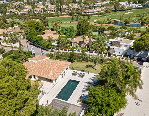 Villa for sale in Nueva Andalucia, Marbella