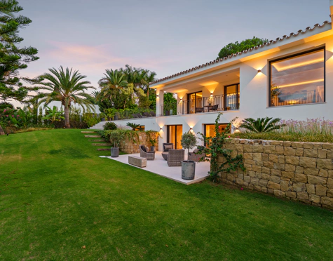 Villa for sale in Nueva Andalucia, Marbella