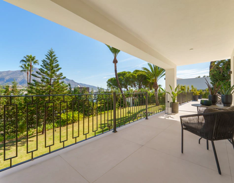 Villa for sale in Nueva Andalucia, Marbella