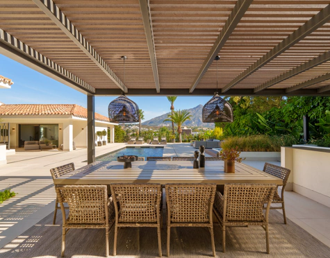 Villa for sale in Nueva Andalucia, Marbella