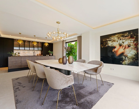 Villa for sale in Nueva Andalucia, Marbella