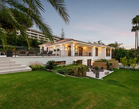 Villa for sale in Nueva Andalucia, Marbella