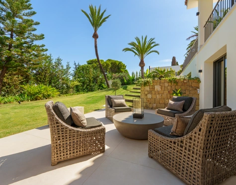 Villa for sale in Nueva Andalucia, Marbella