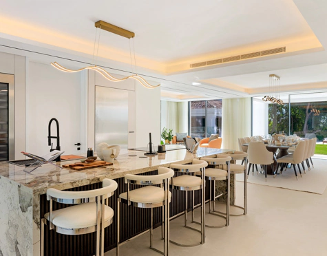 Villa for sale in La Quinta, Benahavis