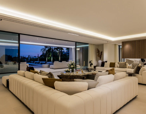 Villa for sale in La Quinta, Benahavis