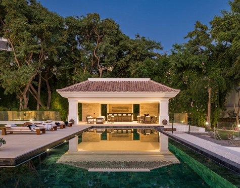 Villa for sale in La Quinta, Benahavis