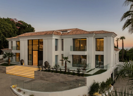 VILLA EXCEPCIONAL CON CARACTERÍSTICAS INCREÍBLES Y VISTAS PANORÁMICAS EN LA QUINTA, BENAHAVÍS